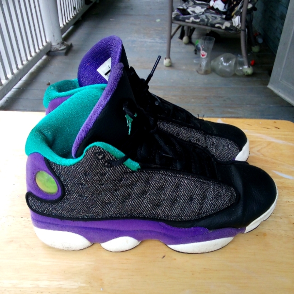 Air Jordan Retro 13 Violet Teal & Black Boys size 7y